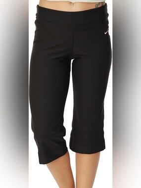Nike Dri-Fit Relaxed Fit Capris